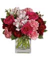 Bouquet misto con rose rosse
